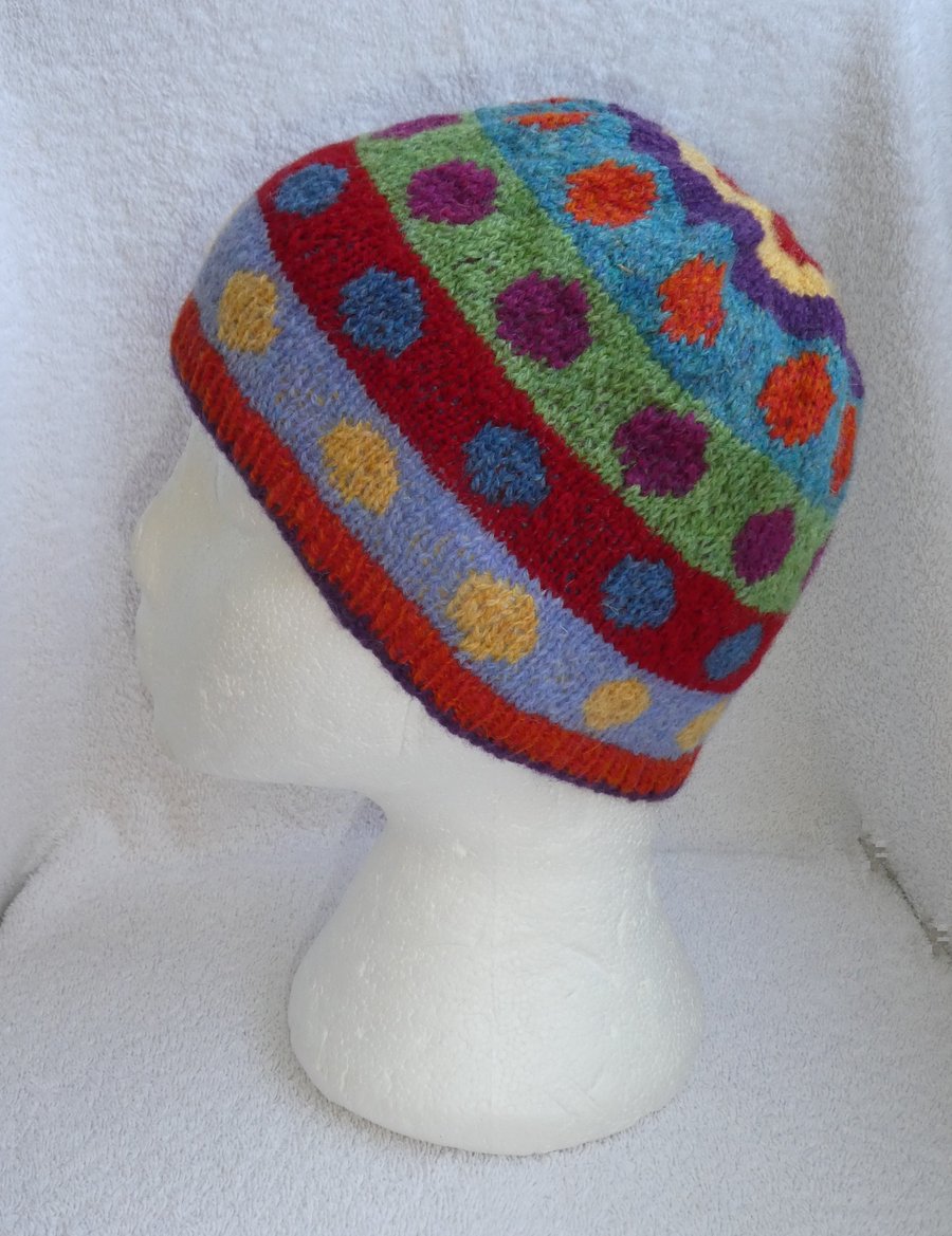 Circles Hat. Handknit Hat. Winter hat. 4ply Wool Hat. Adult Small. 