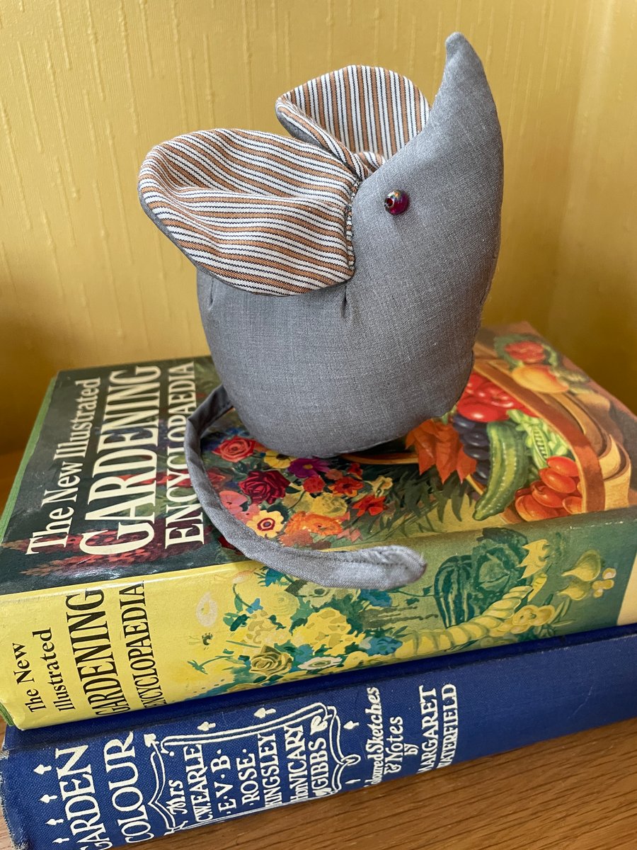 Grey and striped Weighted mouse