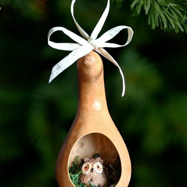 Owl in Gourd Bauble - Rustic Christmas 