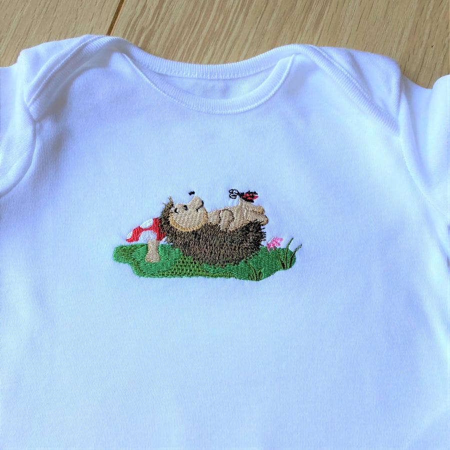 Short sleeve white baby bodysuit 6 - 9 months with hedgehog embroidery