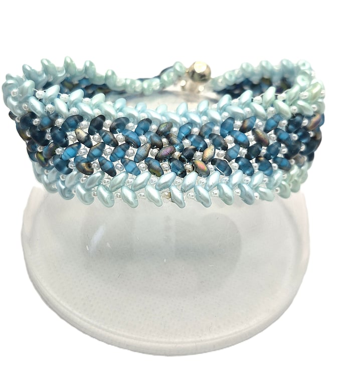 Multi coloured superduo beaded bracelet in herringbone pattern