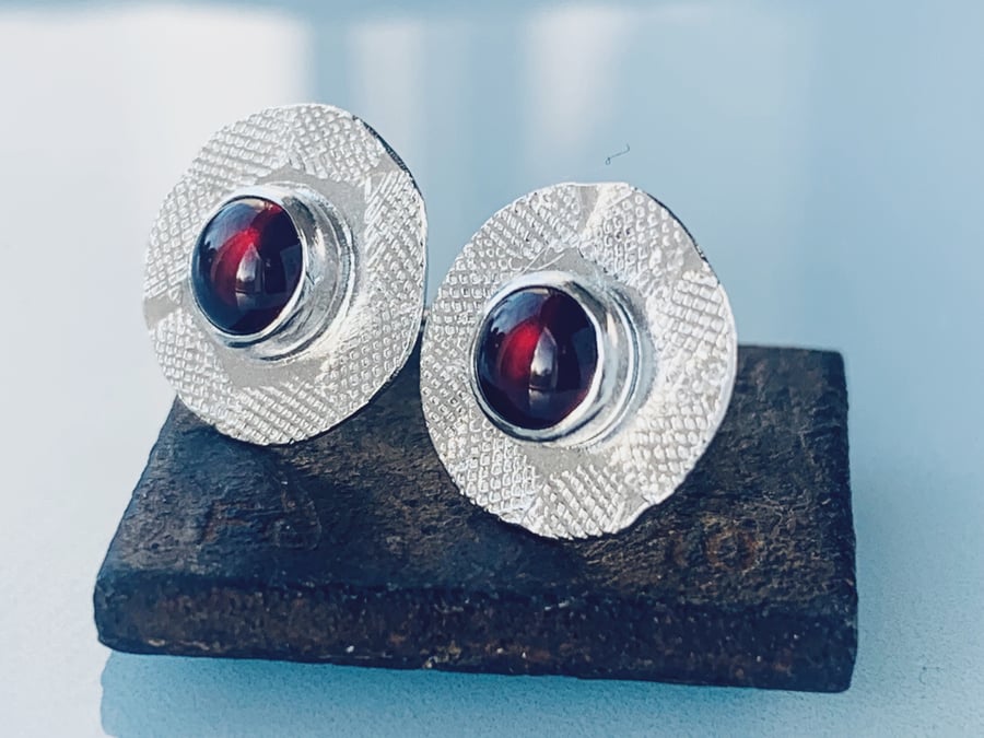 Recycled Sterling Silver Garnet Textured Disc Stud Earrings