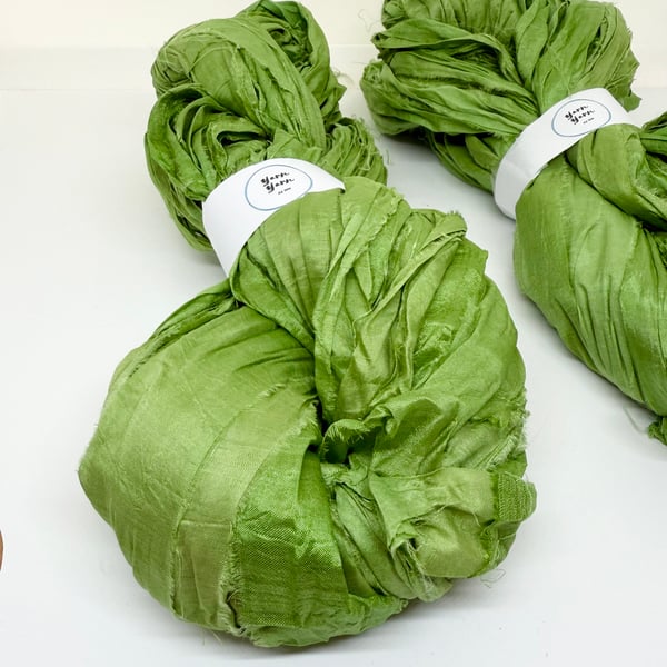 Sari silk ribbon in green, weaving, crochet, fibre arts, 5m