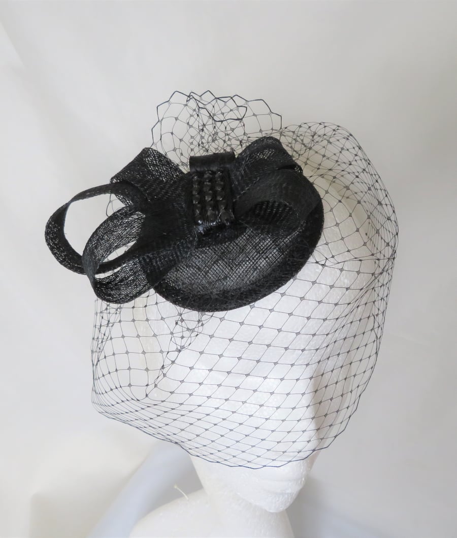 Black Sinamay Bow Crystal & Veil Gothic Funeral Wedding Fascinator Mini Hat