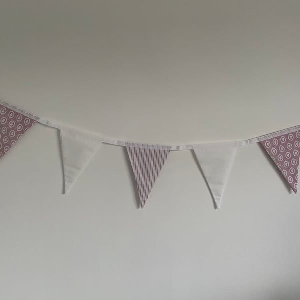 Pink Bunting. (022)