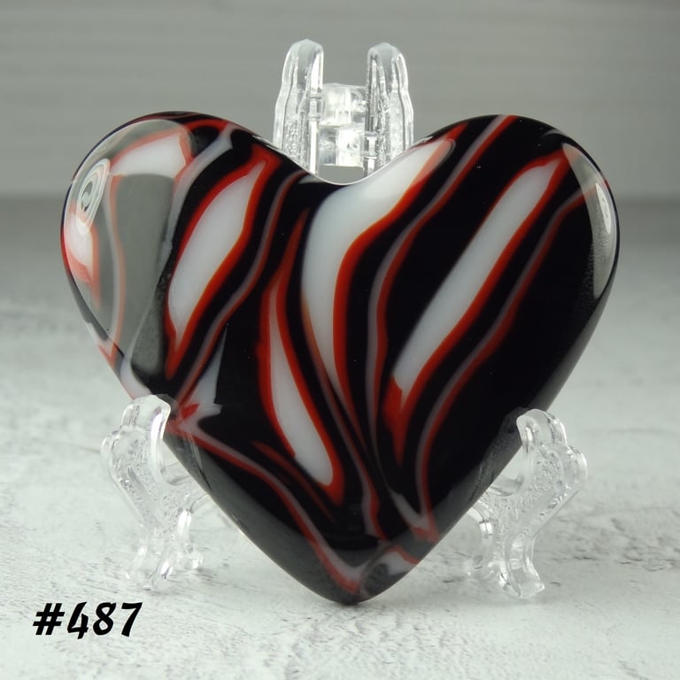 Fused glass red black white heart pocket hug with stand 5x4.5cm (487)