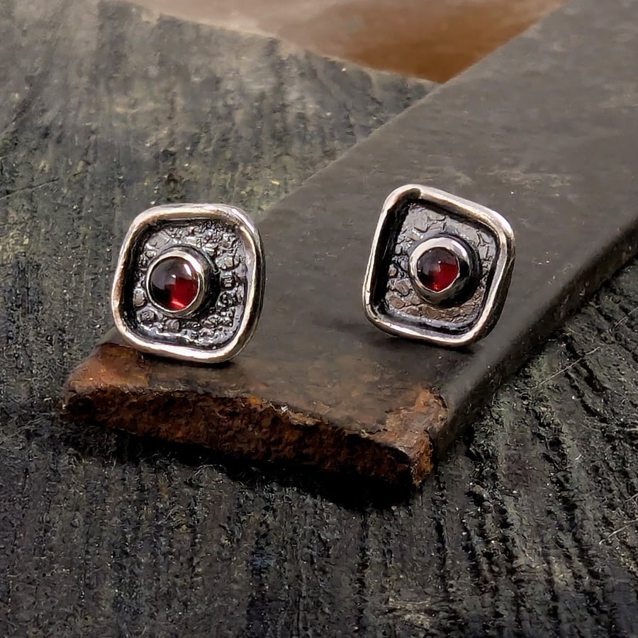 Sterling Silver Garnet stud earrings, STONE earrings
