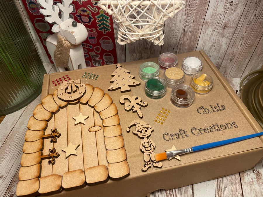 Wooden 3D Elf Door Craft Kit with Embellishments - Ready To Paint