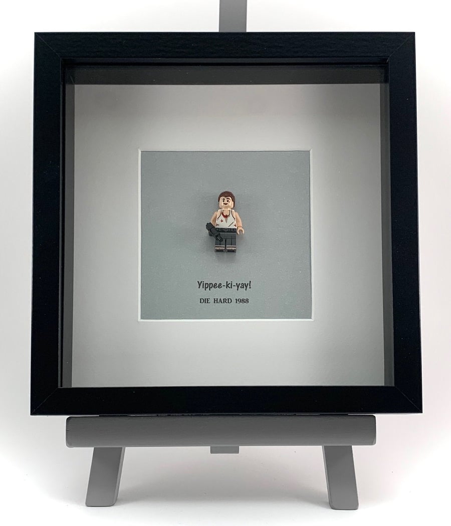 Die Hard (John McClane) mini Figure frame.