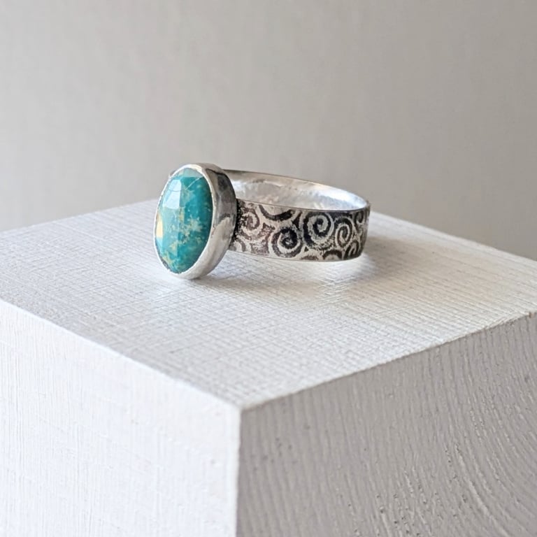 Handmade turquoise ring - spiral design ring