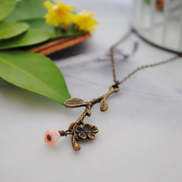 Flower & branch pendant necklace
