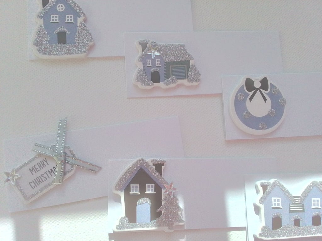 Gift tags. Christmas gift tags. Table place settings. Ref 543