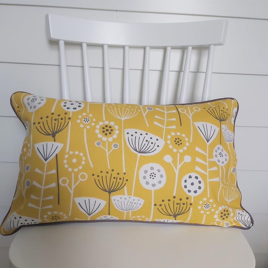 Mustard Seedheads Cushion Cover