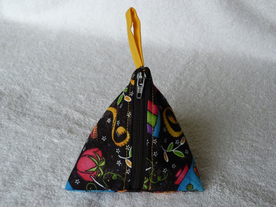  Stitch Marker Holder. Mini Pyramid Purse. Sewing Notions Holder. Notions Black