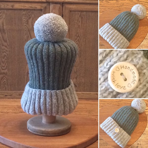 Luxury Ribbed Beanie with large Pom Pom