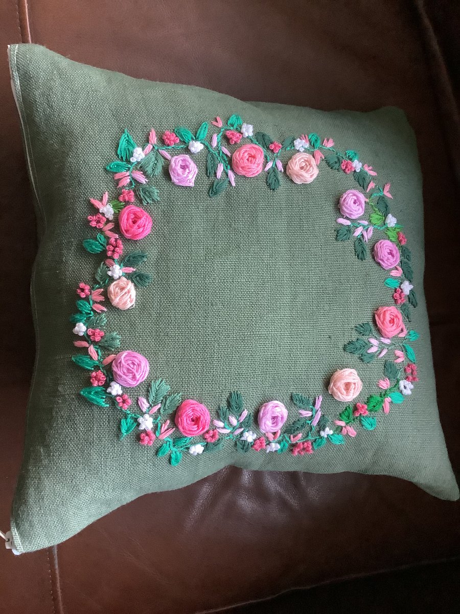 Green flower cushion