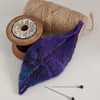 Felted leaf brooch : shades of purple