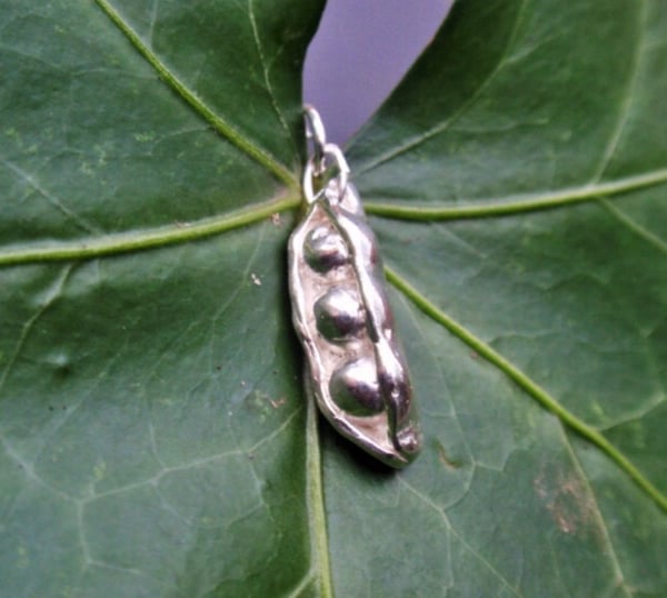 Sterling silver pea pod necklace, Mothers gift - sterling silver necklace
