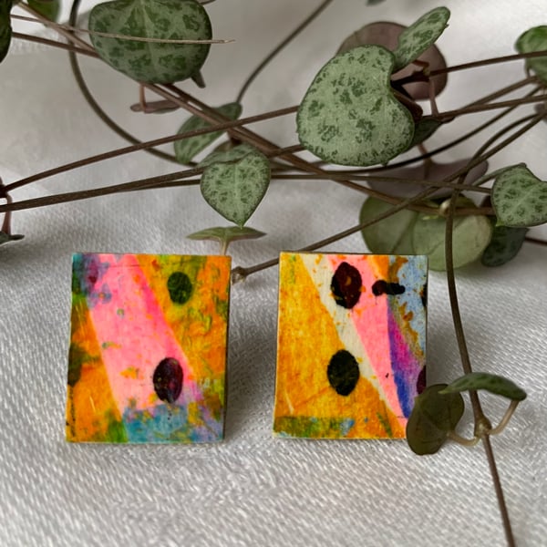 Stainless steel post earrings 