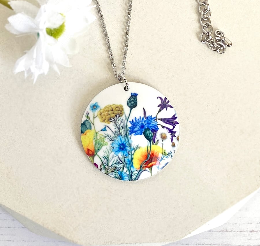 Wild flowers necklace, 32mm floral disc pendant, on a fine chain. (752)