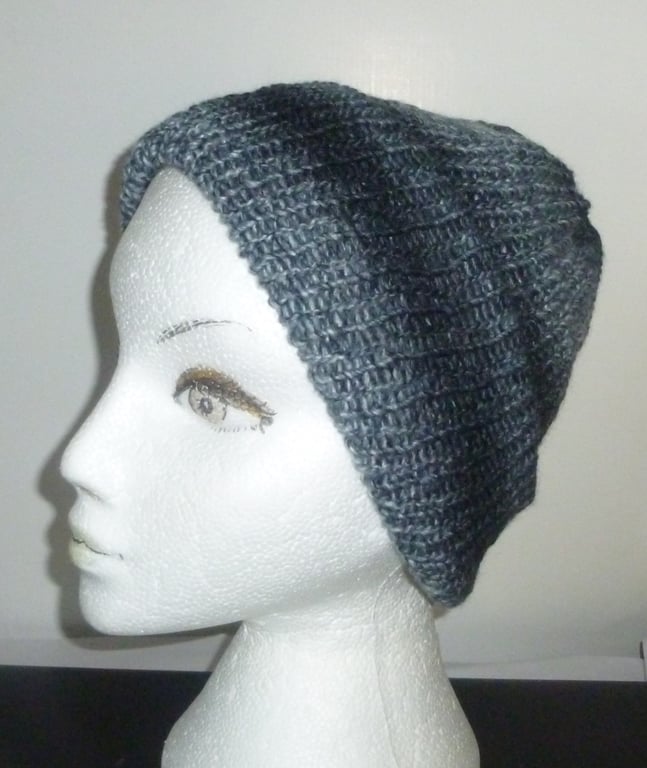 ADULT machine knitted Beanie hat ( ref FA 500 A4)