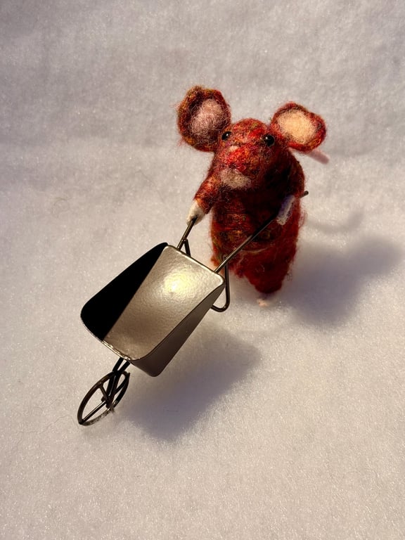 Felted mouse - Dark red fur, available with or without wheelbarrow