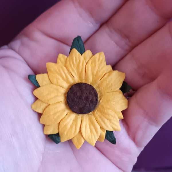 Pack of 6 Large Mulberry Paper Sunflowers, Yellow Daisies.