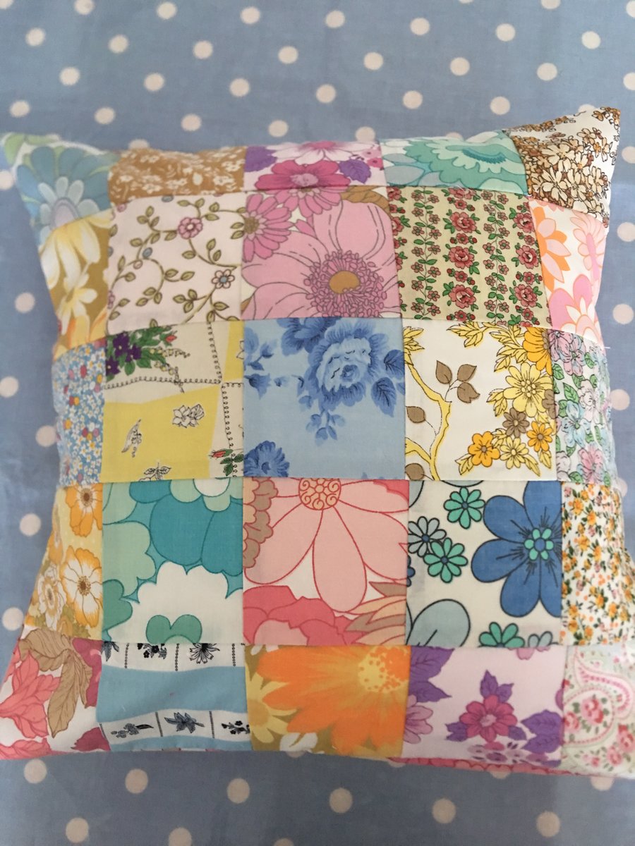 Patchwork cushion cover in vintage cotton fabrics 