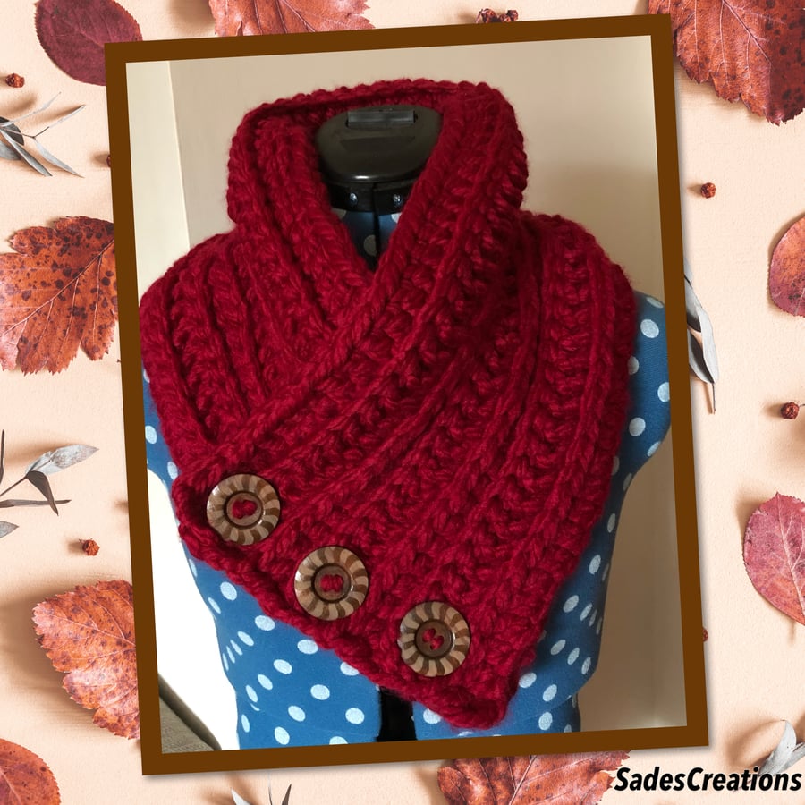 Super chunky snood with buttons. Stylish and super warm.