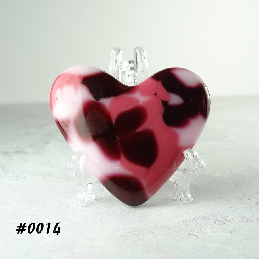 Fused glass pink heart pocket hug with stand 5x4.5cm, handcrafted (0014)