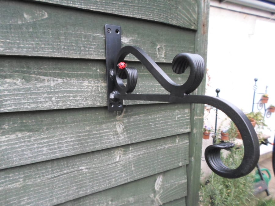 Heavy Duty Hanging Bracket....................W... Folksy