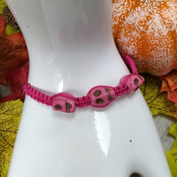 Halloween pink skull macrame extending bracelet