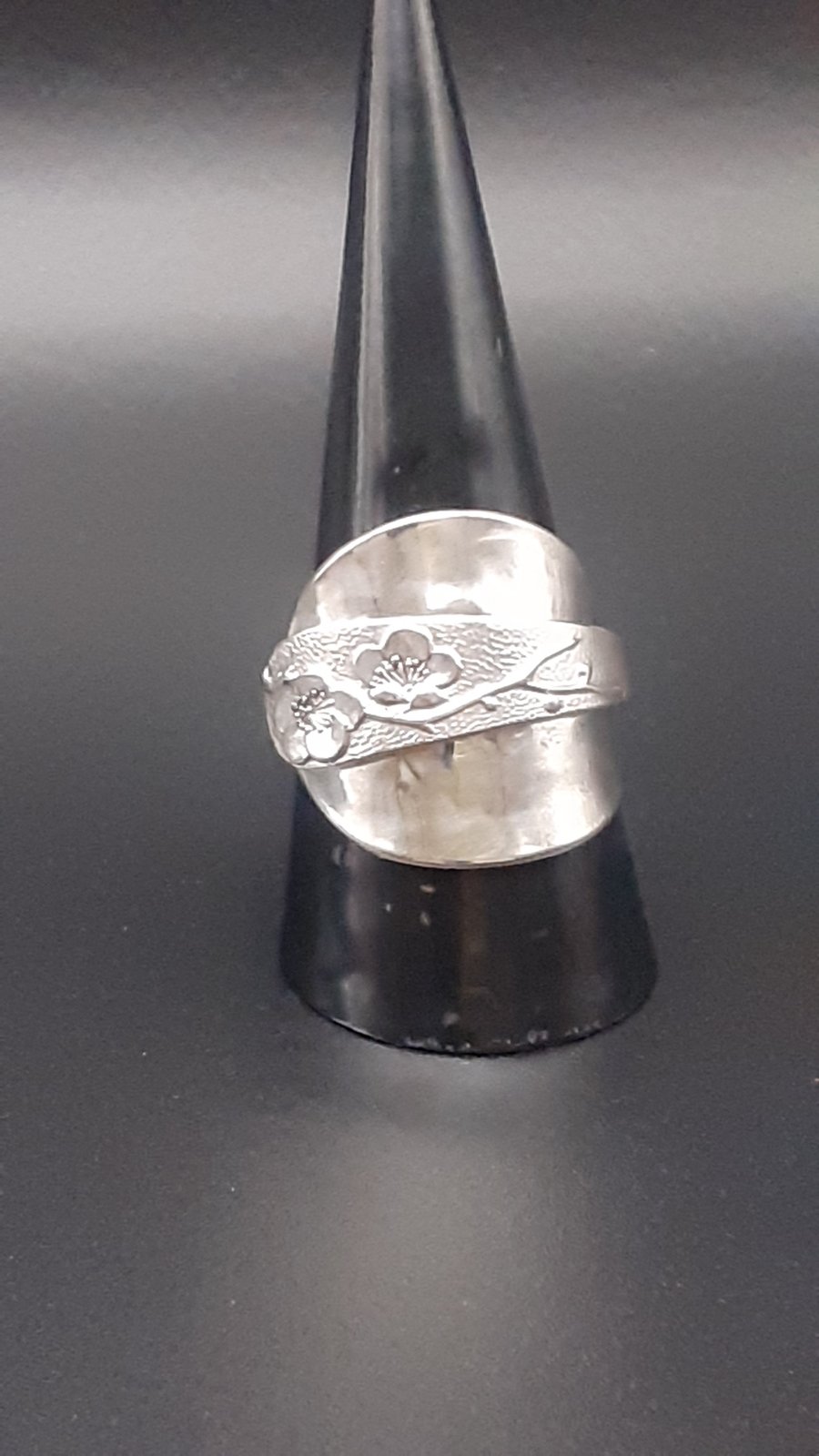 Traditional spoon ring with floral design, Size S