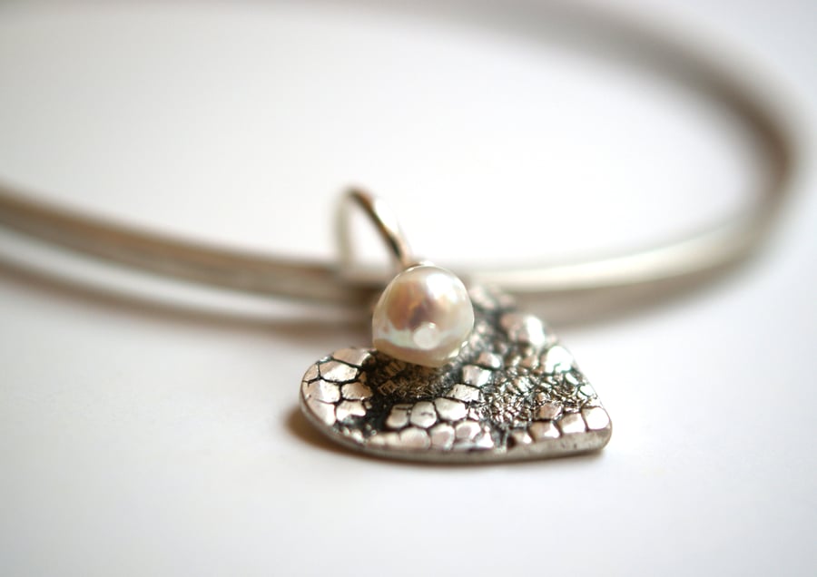 Lace Heart Silver Bangle