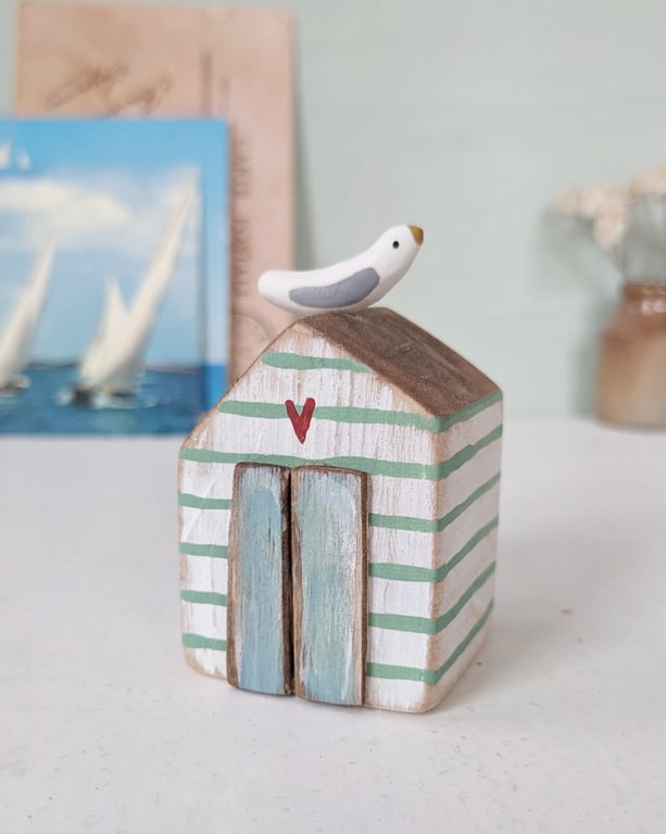 Hand Painted Wooden Beach Hut with Seagull 