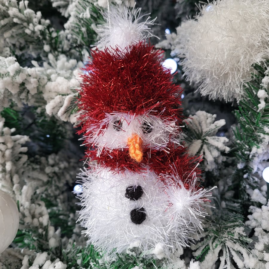 Snowman Tree Decoration - Blizzard the snowman a perfect addition to your tree.