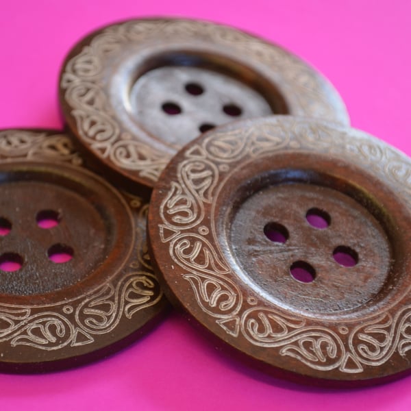 Giant Wooden Buttons 60mm Natural Brown Button Huge Large Celtic Design (G10)