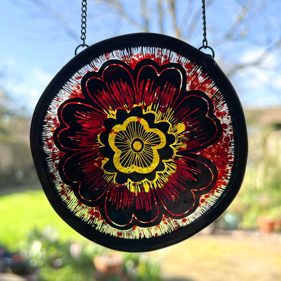 Red Retro Flower Stained Glass Decoration