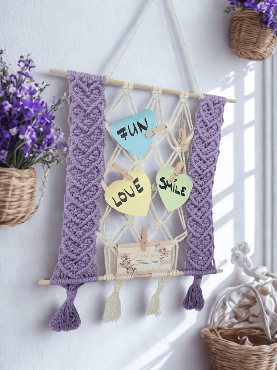 Macrame Heart Hanging Photo Holder