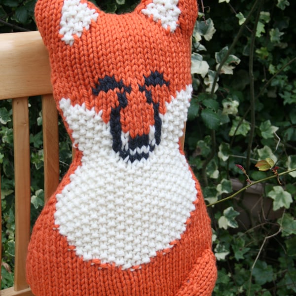 Fox Cushion KNITTING PATTERN in pdf - A Foxy Pillow Cushion