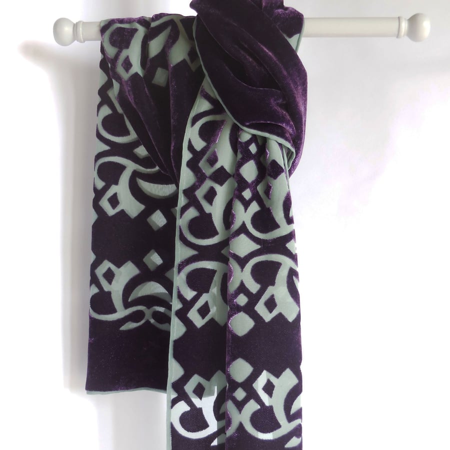 LIMITED EDITION SILK VISCOSE DEVORE VELVET SCARF