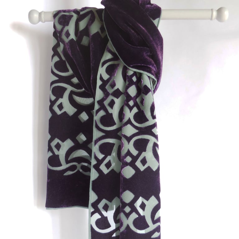 LIMITED EDITION SILK VISCOSE DEVORE VELVET SCARF
