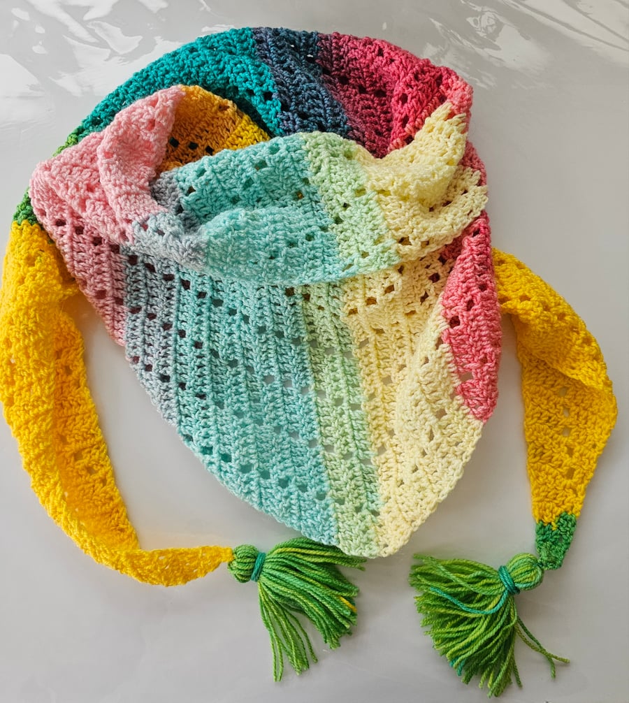 Multicoloured pastel triangle scarf