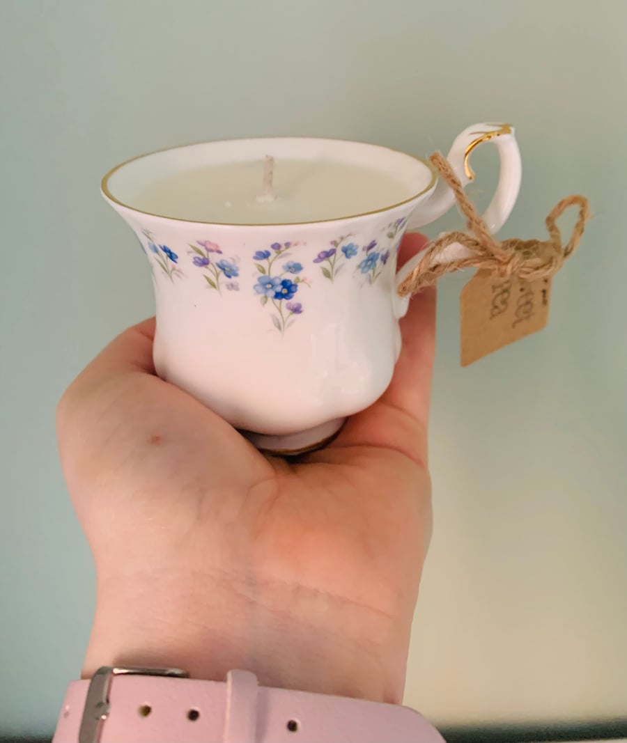 Mini Sweet Pea Teacup Candle
