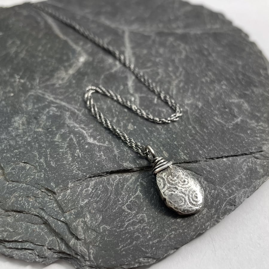 Sterling silver pendant and chain Relic