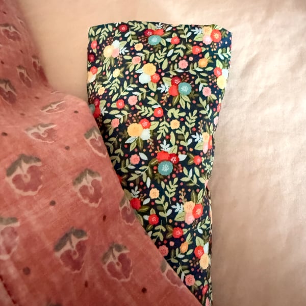 Lavender and hop sleep-aid bag - abstract flowers - calming handmade gift