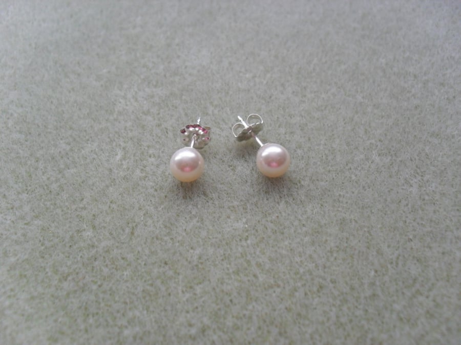 Sterling Silver Stud Pearl Earrings With Pearls From Swarovski