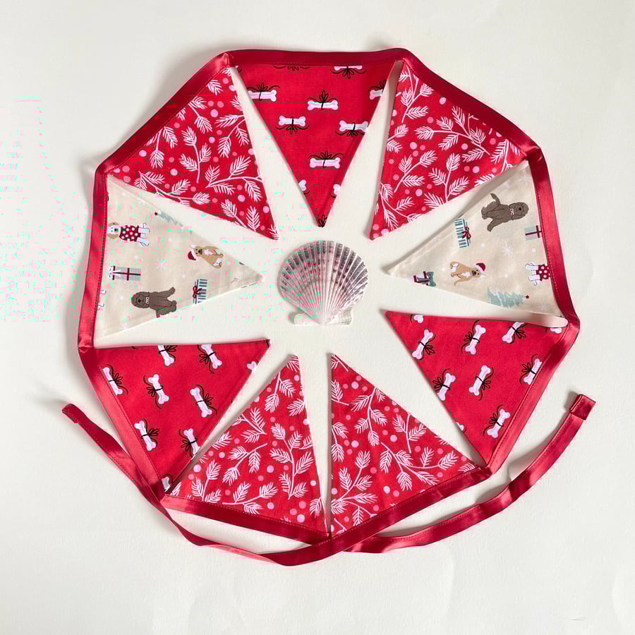 Doggie Christmas bunting - reversible 