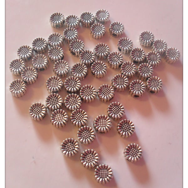 200 x Tibetan Style Spacer Beads - Sunflower - 5.5mm - Silver Plated