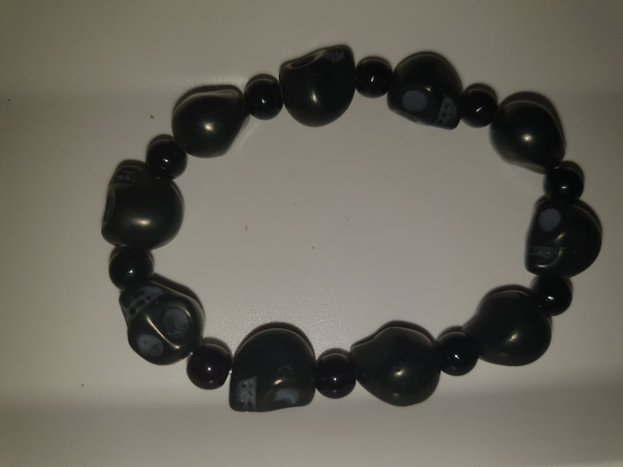 Black skull bracelet